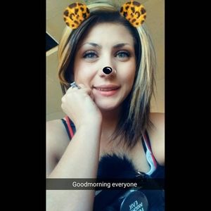 Meet your Posher, Corrina